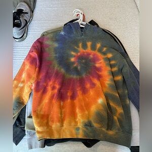 unisex tie dye hoodie size small